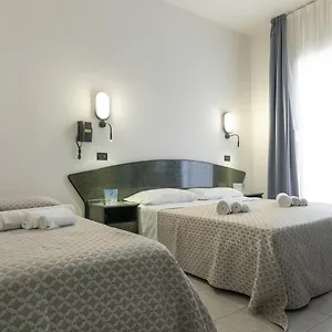 3* Hotel Nobel