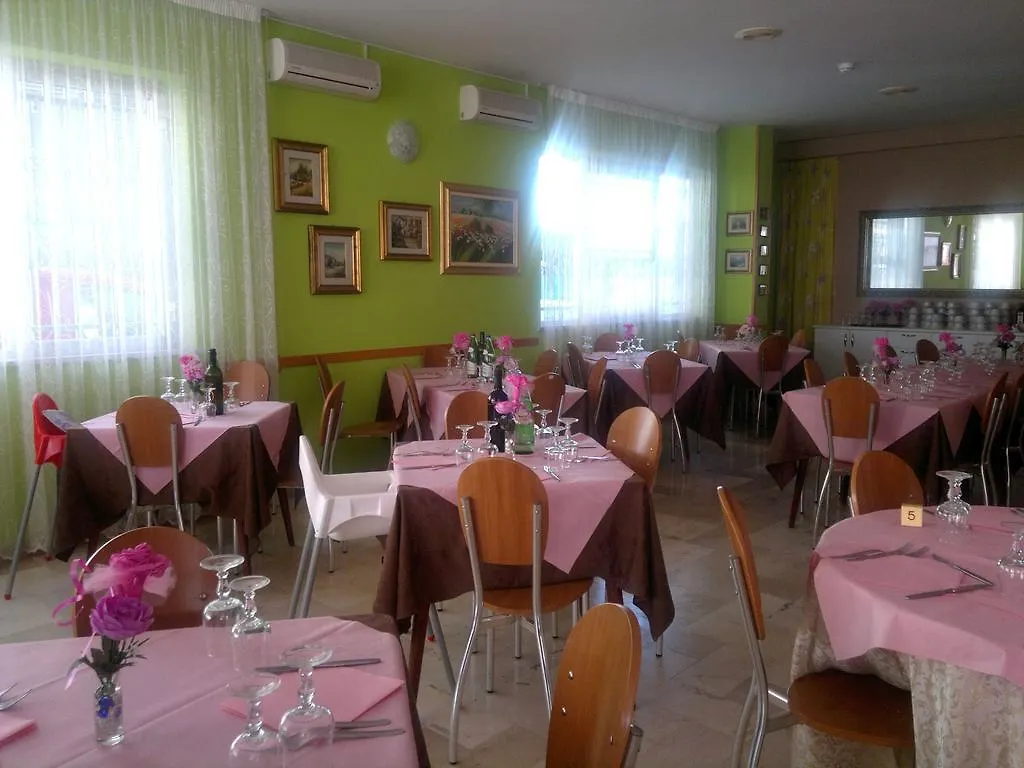 Hotel Simon Rimini 2*,