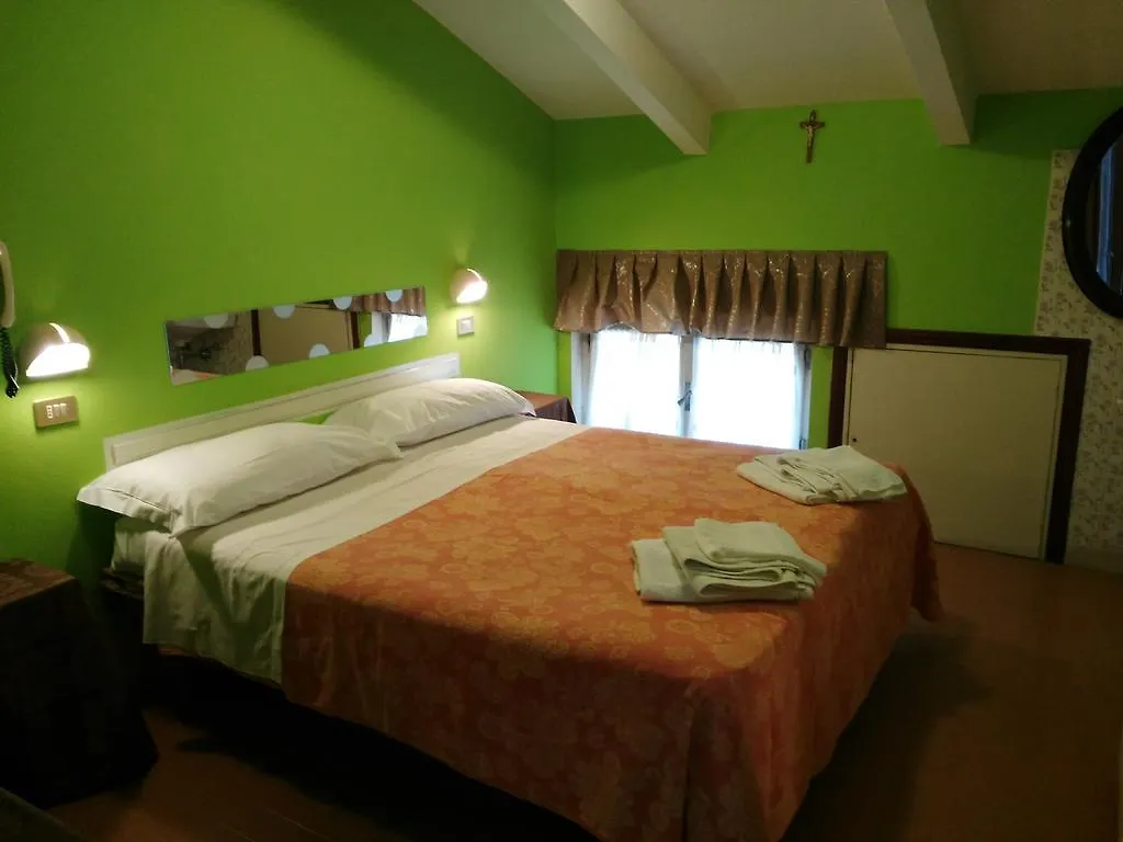 **  Hotel Simon Rimini Italia